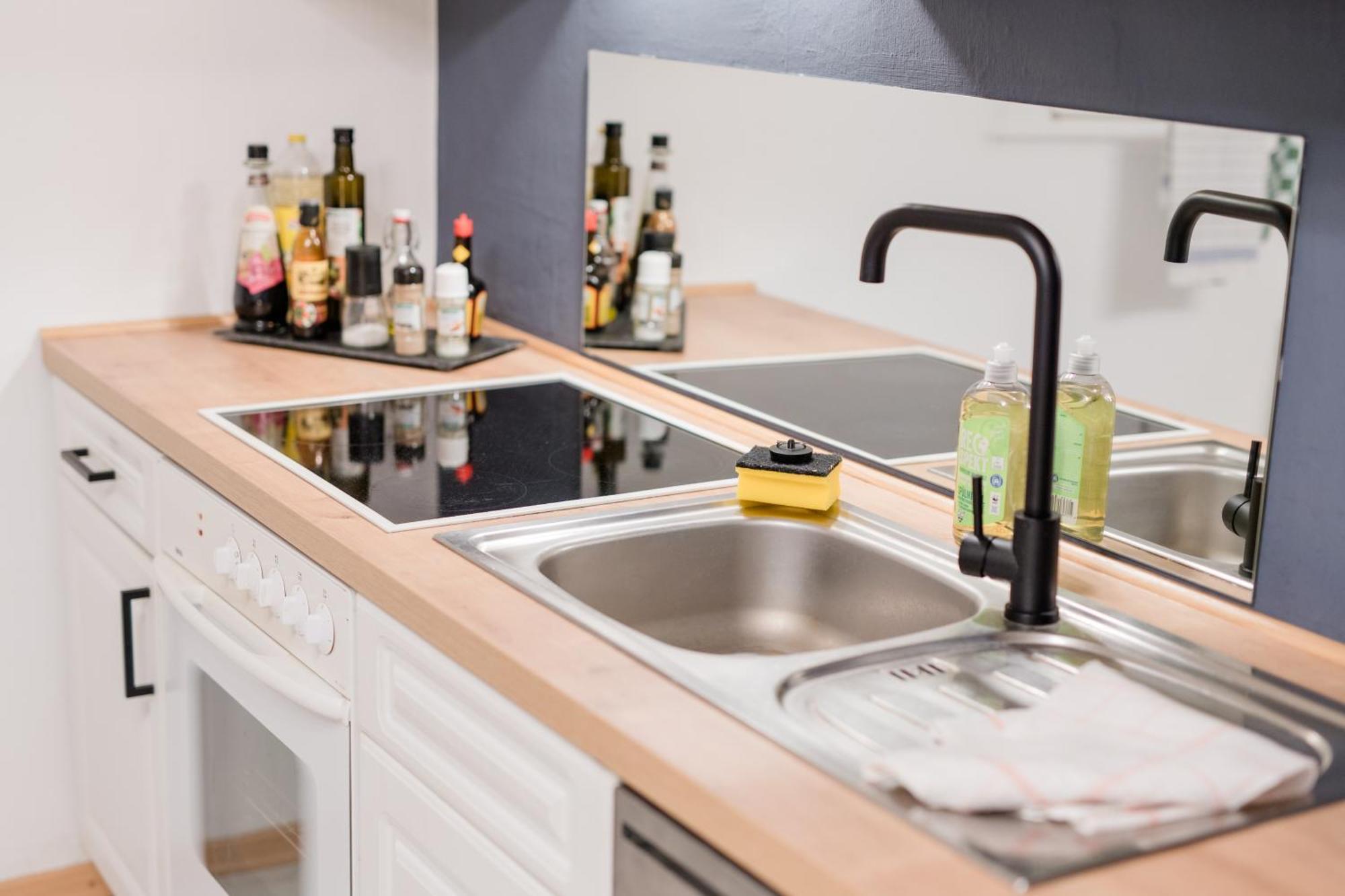 Buchlindenweg - Zimmer & Ferienwohnung Breitscheid  ภายนอก รูปภาพ