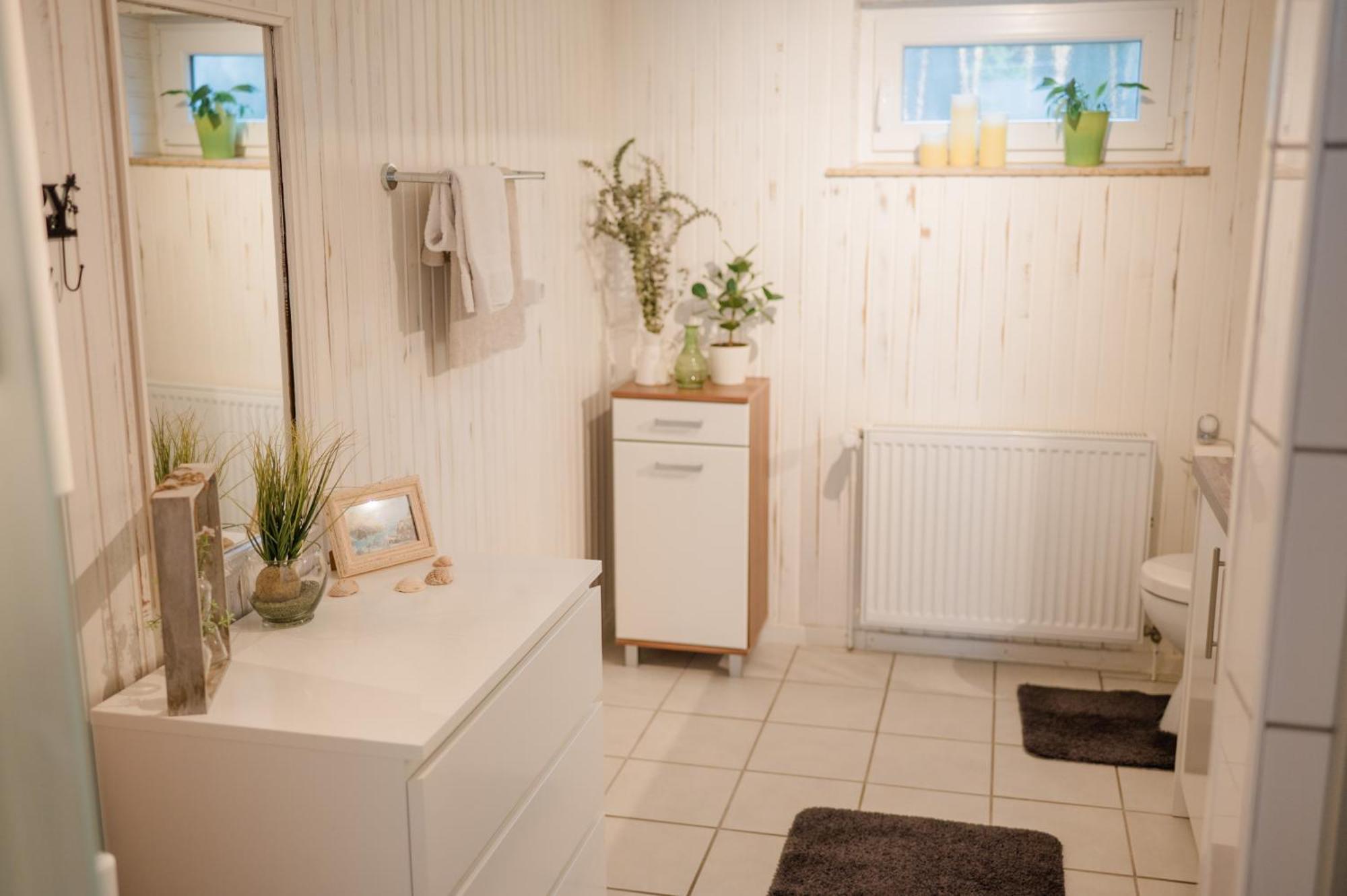 Buchlindenweg - Zimmer & Ferienwohnung Breitscheid  ภายนอก รูปภาพ